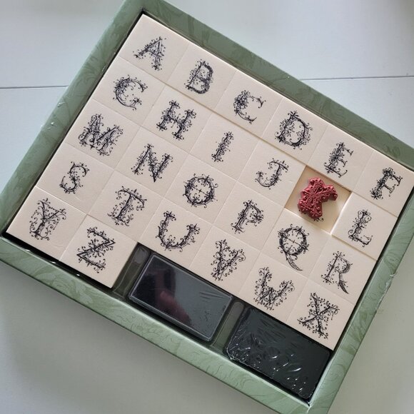 Anna Griffin Antique Alphabet Rubber Stamp Set - Picture 1 of 6
